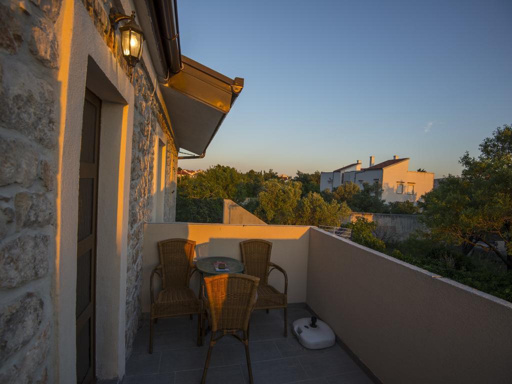 Apartments Punta Starigrad Paklenica Eksteriør billede