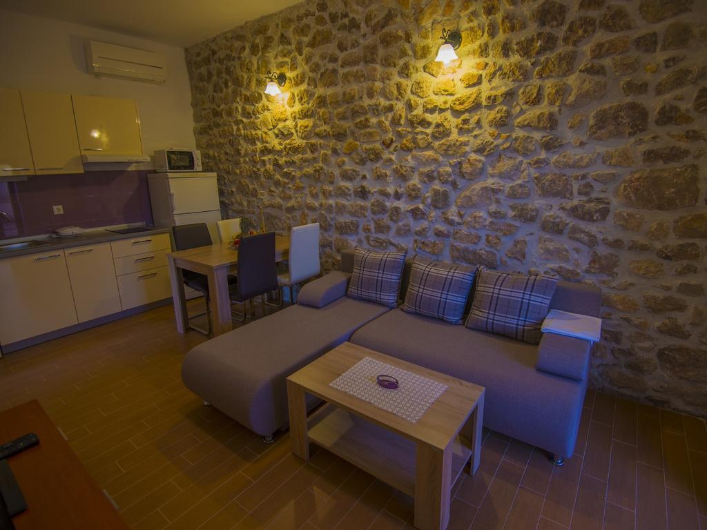 Apartments Punta Starigrad Paklenica Eksteriør billede