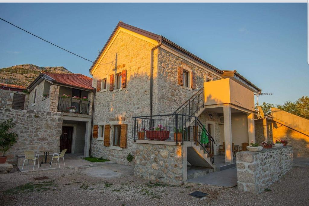 Apartments Punta Starigrad Paklenica Eksteriør billede