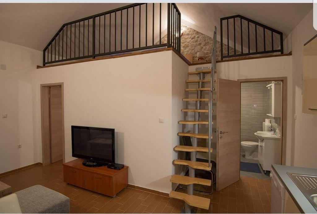 Apartments Punta Starigrad Paklenica Eksteriør billede